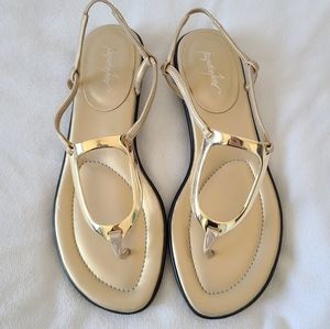 Jacqueline Ferrar gold color womens sz 7 sandals